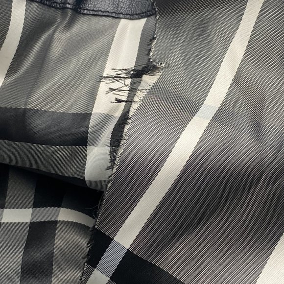 Burberry Black Leather Large Bag/Tote - Picture 6 of 10